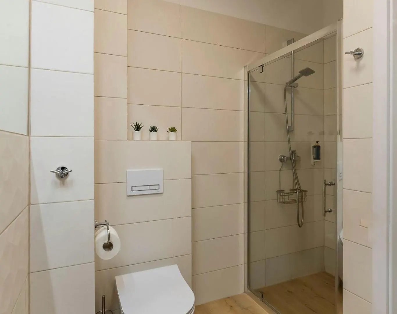 Apartment Apartament Jacuzzi, Sauna I Darmowy Parking Kolobrzeg Poland